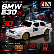 Дріфт-машина BMW E30 RC Дріфт-кар 1:16 30 км/год 4WD з повним приводом + змінні шини