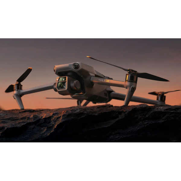 Квадрокоптер Дрон DJI Mavic 3 (CP.MA.00000447.02)