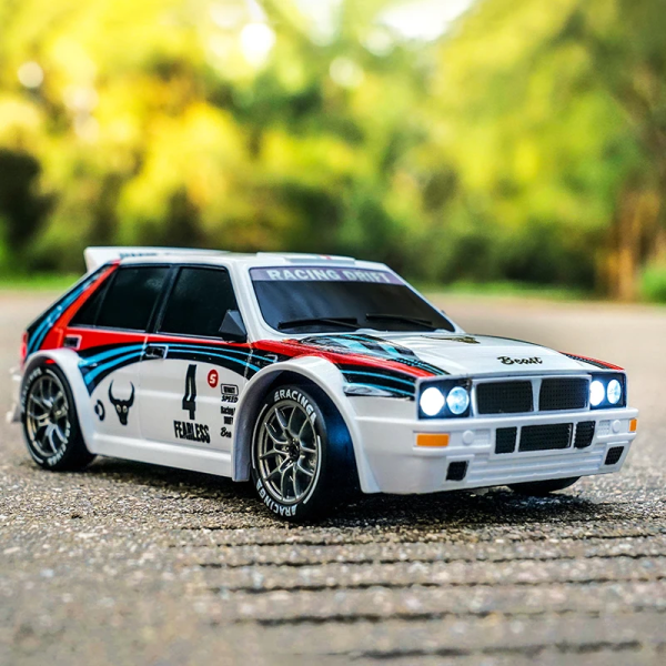 Радіокерована дрифт машинка ZLL SG204 PRO 4WD 1/24 RTR дрифт авто 4WD 1:24 з LED підсвічуванням та змінними шинами