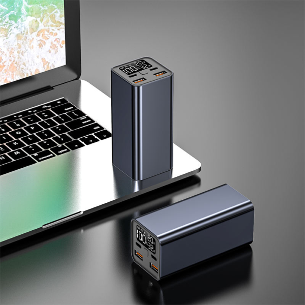 Мощный Повербанк Power Bank 18000 mAh 65W PD зарядка ноутбуков через Type-C с быстрой зарядкой
