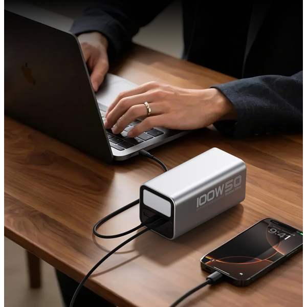 Повербанк 50000 мА·ч для ноутбука, Powerbank PD 100W, портативная зарядная станция, LED-дисплей, фонарик, Type-C