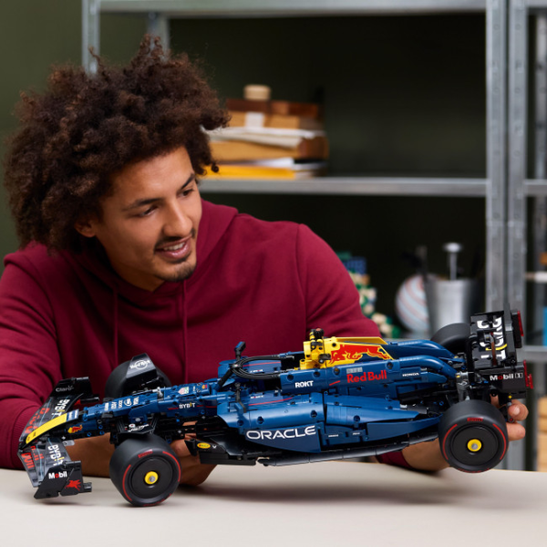 Конструктор Technic Oracle Red Bull Racing RB20 F1 1639 деталей у стилі LEGO, болід Формули 1, гоночний автомобіль 1:8, великий