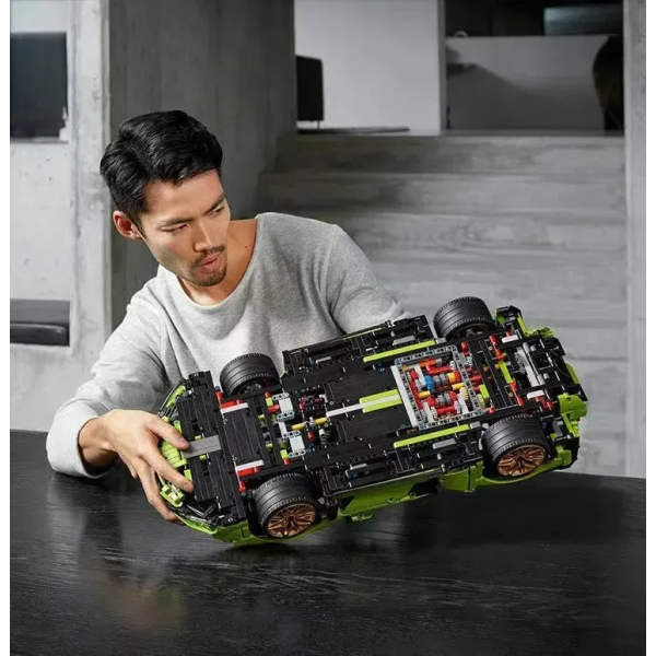 Конструктор Lamborghini Technic на 3696 деталей, спортивний суперкар, модель автомобіля, для дорослих
